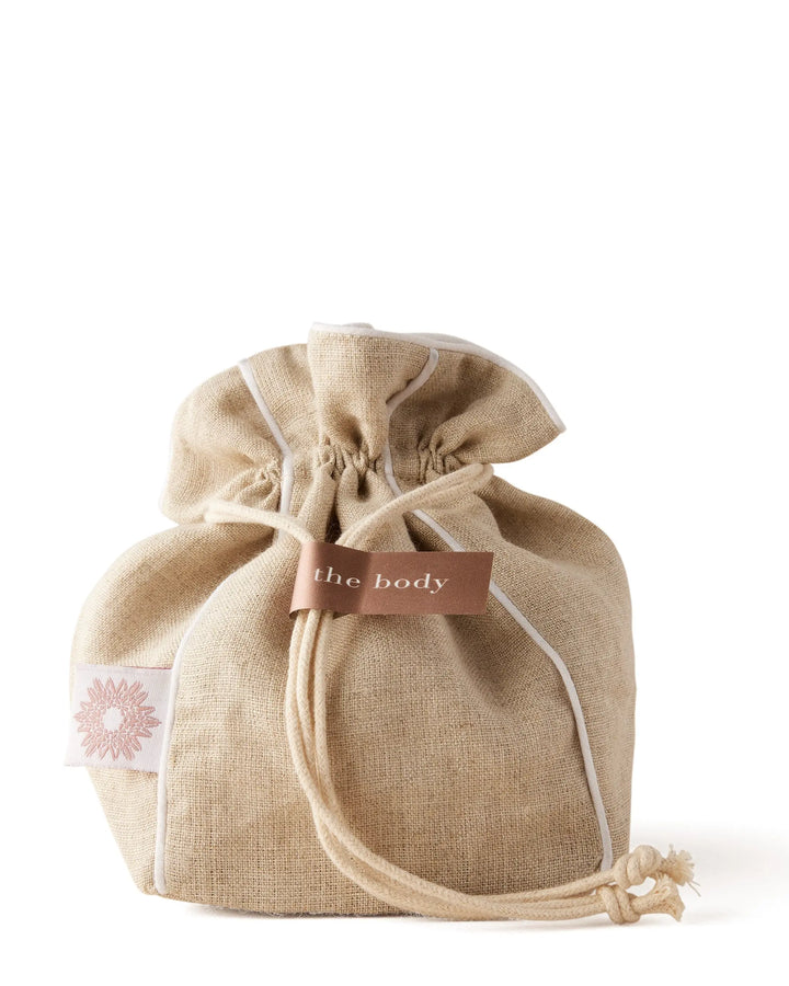 The Body Travel Pouch for all skin types - ISUN Skincare France